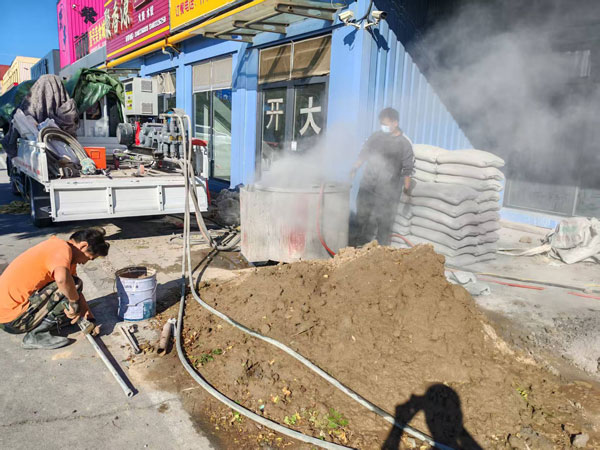 阿合奇顶管注浆加固